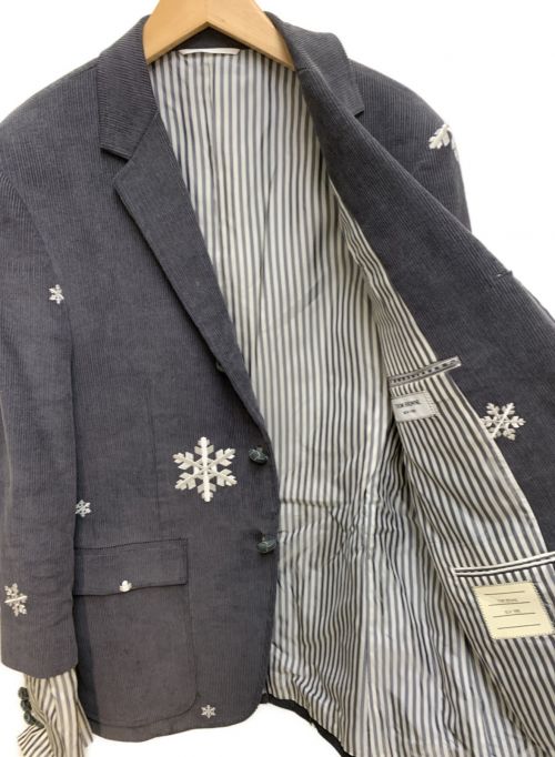 Thom Browne（トムブラウン）Thom Browne (トムブラウン) エンブロイダリーテーラードジャケット グレー サイズ:1の古着・服飾アイテム