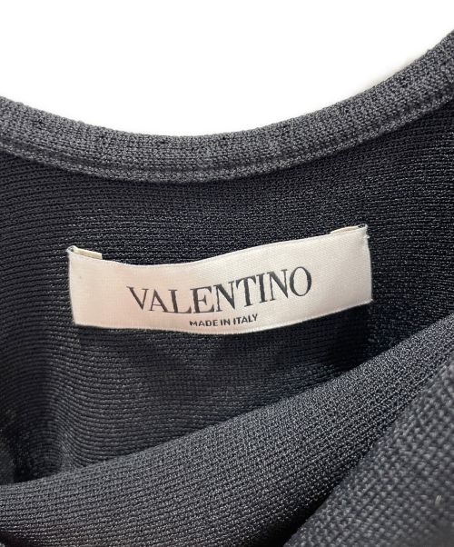 VALENTINO（ヴァレンティノ）VALENTINO (ヴァレンティノ) ラッフルネックスケータードレス ブラック サイズ:Mの古着・服飾アイテム