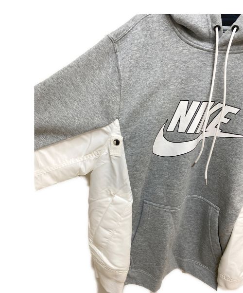 sacai（サカイ）SACAI×NIKE (サカイ × ナイキ) MA-1ドッキングパーカー グレー×ホワイト サイズ:2の古着・服飾アイテム