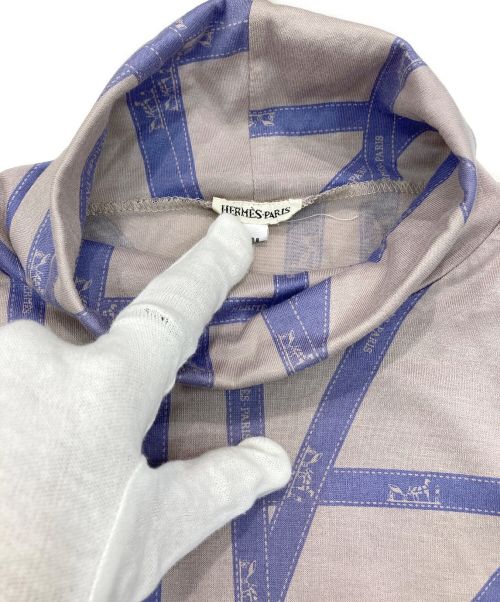 HERMES（エルメス）HERMES (エルメス) [OLD]ボルデュック柄タートルネックカットソー ラベンダー サイズ:Мの古着・服飾アイテム