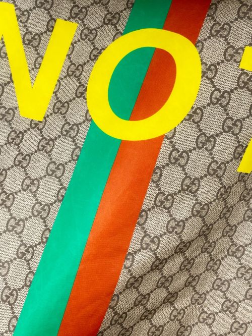 GUCCI（グッチ）GUCCI (グッチ) Fake/Not Print GG Nylon Jacket ベージュ サイズ:50の古着・服飾アイテム