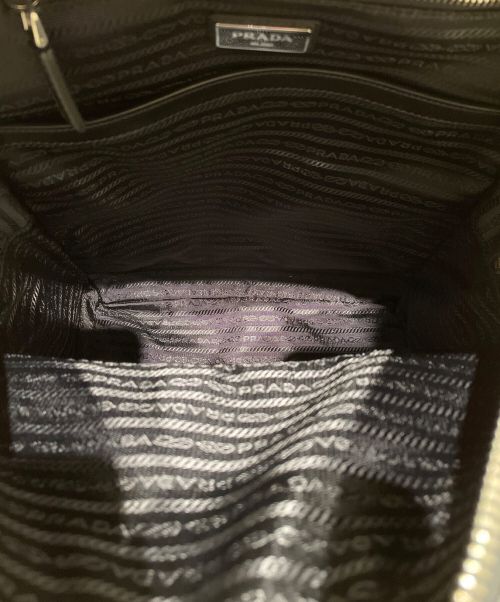 PRADA（プラダ）PRADA (プラダ) サフィアーノトラベルバックパック ブラック サイズ:-の古着・服飾アイテム