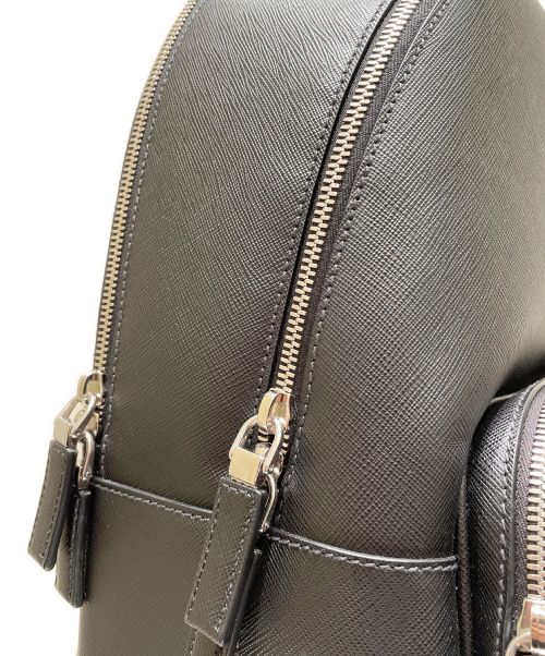 PRADA（プラダ）PRADA (プラダ) サフィアーノトラベルバックパック ブラック サイズ:-の古着・服飾アイテム