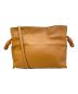 LOEWE（ロエベ）の古着「ショルダーバッグ」｜キャメル