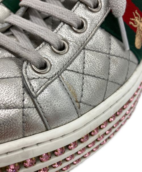 GUCCI（グッチ）GUCCI (グッチ) エンブロイダリークリスタルスニーカー シルバー サイズ:37 1/2の古着・服飾アイテム