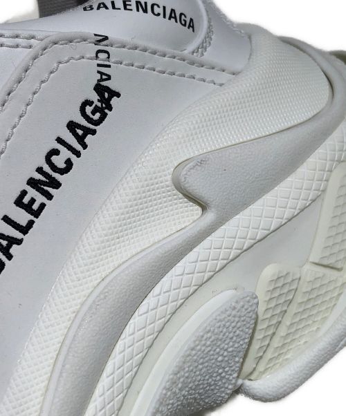 BALENCIAGA（バレンシアガ）BALENCIAGA (バレンシアガ) TRIPLE S SNEAKER（トリプルエススニーカー） ホワイト サイズ:25cmの古着・服飾アイテム