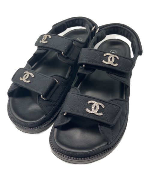 CHANEL（シャネル）CHANEL (シャネル) ラインストーンロゴスポーツサンダル ブラック サイズ:37 Cの古着・服飾アイテム