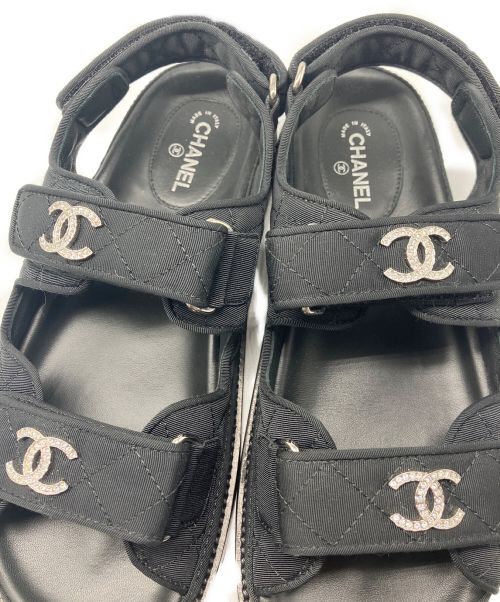 CHANEL（シャネル）CHANEL (シャネル) ラインストーンロゴスポーツサンダル ブラック サイズ:37 Cの古着・服飾アイテム