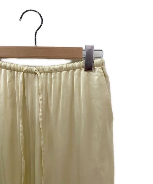 CHAOS（カオス）CHAOS (カオス) サテンフレアパンツ ライトイエロー サイズ:Fの古着・服飾アイテム