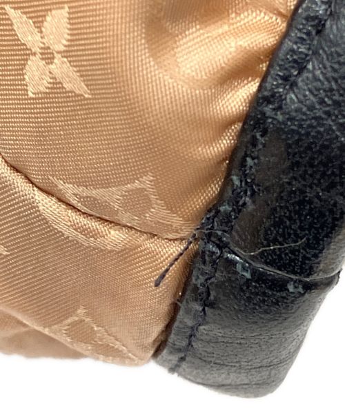 LOUIS VUITTON（ルイ ヴィトン）LOUIS VUITTON (ルイ ヴィトン) フーデッドダウンジャケット シャンパンゴールド サイズ:38の古着・服飾アイテム