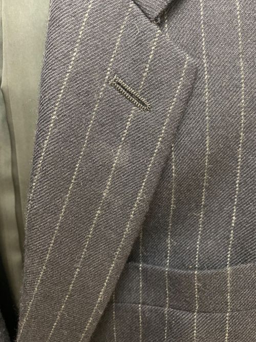 COMME des GARCONS HOMME PLUS（コムデギャルソンオムプリュス）COMME des GARCONS HOMME PLUS (コムデギャルソンオムプリュス)) ピンストライプスタッズテーラードジャケット ネイビー サイズ:XSの古着・服飾アイテム