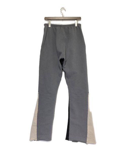GALLERY DEPT（ギャラリー デプト）GALLERY DEPT (ギャラリーデプト) フレアスウェットパンツ グレー サイズ:Mの古着・服飾アイテム
