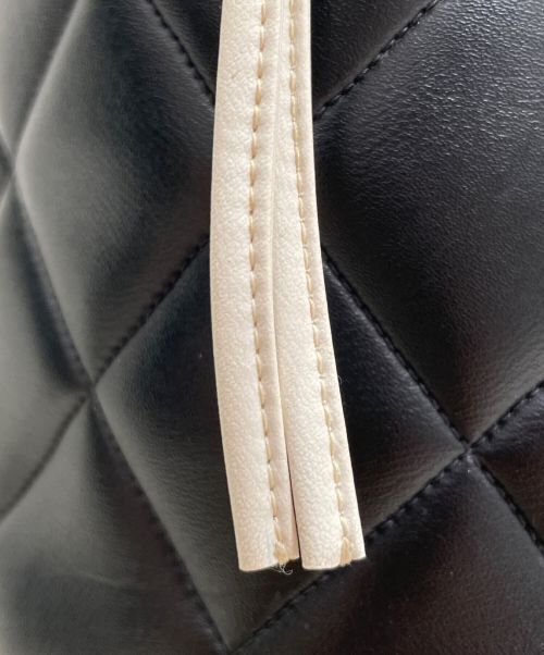 CHANEL（シャネル）CHANEL (シャネル) ロゴボストンバッグ ブラック サイズ:-の古着・服飾アイテム