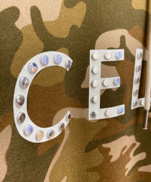CELINE（セリーヌ）CELINE (セリーヌ) 22SSスタッズ付き CELINE フーディ / コットンフリース ブラウン×オリーブ サイズ:Sの古着・服飾アイテム