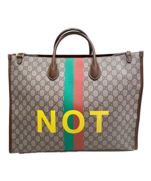 GUCCI（グッチ）GUCCI (グッチ) FAKE/NOTプリントラージトートバッグ ベージュの古着・服飾アイテム