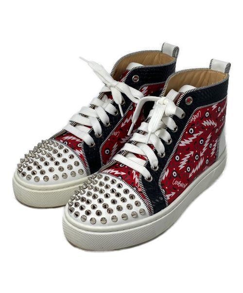 Christian Louboutin（クリスチャン・ルブタン）Christian Louboutin (クリスチャン・ルブタン) SUPER LOU SPIKES ホワイト サイズ:37 1/2の古着・服飾アイテム