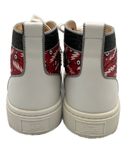 Christian Louboutin（クリスチャン・ルブタン）Christian Louboutin (クリスチャン・ルブタン) SUPER LOU SPIKES ホワイト サイズ:37 1/2の古着・服飾アイテム