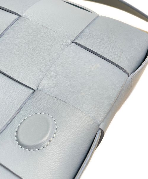 BOTTEGA VENETA（ボッテガベネタ）BOTTEGA VENETA (ボッテガベネタ) カセット ライトブルーの古着・服飾アイテム