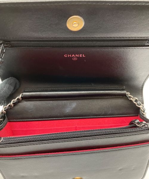 CHANEL（シャネル）CHANEL (シャネル) ガブリエルドゥチェーンウォレット ホワイト×ブラックの古着・服飾アイテム