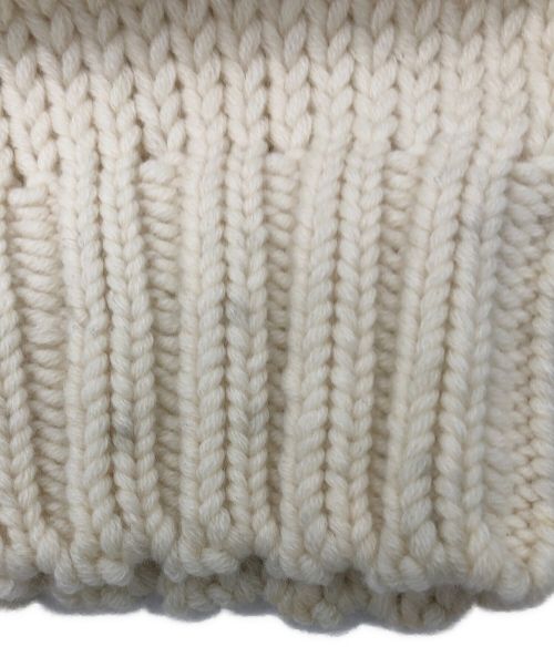 AURALEE（オーラリー）AURALEE (オーラリー) スーパーファインエアリーVネックニット ホワイト サイズ:1の古着・服飾アイテム