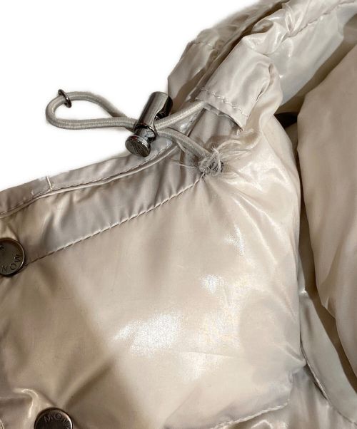 MONCLER（モンクレール）MONCLER (モンクレール) MAYA  ベージュ サイズ:4の古着・服飾アイテム