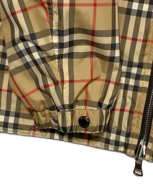 BURBERRY（バーバリー）BURBERRY (バーバリー) リバーシブルヴィンテージチェックフーデッドジャケット ブラック サイズ:Sの古着・服飾アイテム
