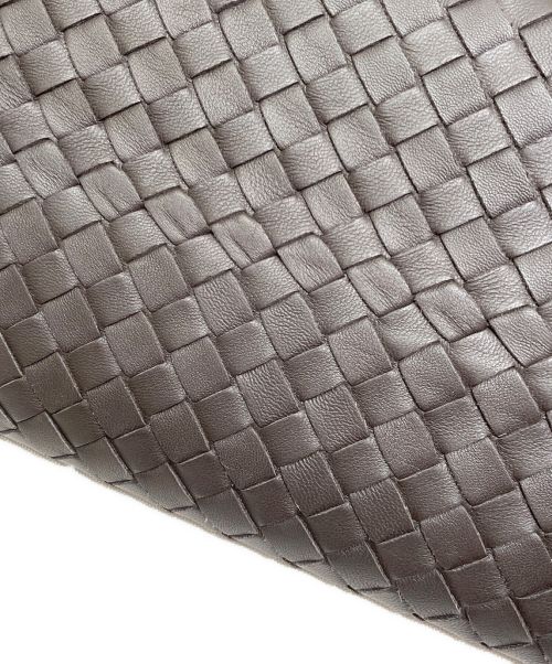 BOTTEGA VENETA（ボッテガベネタ）BOTTEGA VENETA (ボッテガベネタ) イントレチャートトートバッグ ブラウン サイズ:-の古着・服飾アイテム