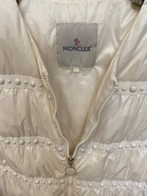 MONCLER（モンクレール）MONCLER (モンクレール) ダウンジャケット ホワイトの古着・服飾アイテム