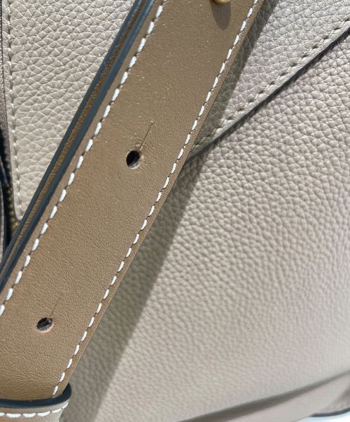 LOEWE（ロエベ）LOEWE (ロエベ) ハンモックスモール サンド/ミンク サイズ:スモールの古着・服飾アイテム