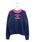 CHANEL（シャネル）の古着「ココマーククルーネックニット」｜ネイビー×ピンク