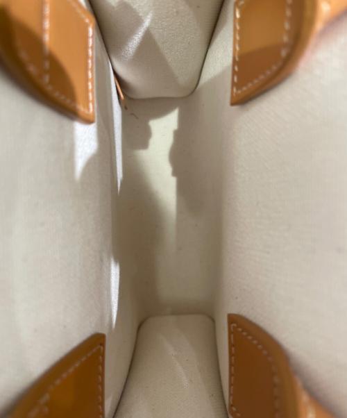 CELINE（セリーヌ）CELINE (セリーヌ) ミニバーティカルカバ アイボリー×ブラウンの古着・服飾アイテム