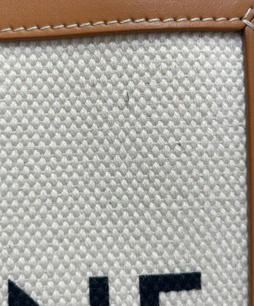 CELINE（セリーヌ）CELINE (セリーヌ) ミニバーティカルカバ アイボリー×ブラウンの古着・服飾アイテム