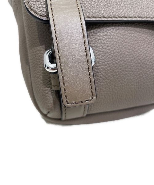 LOEWE（ロエベ）LOEWE (ロエベ) ミリタリークロスボディーバッグ ブラウンの古着・服飾アイテム