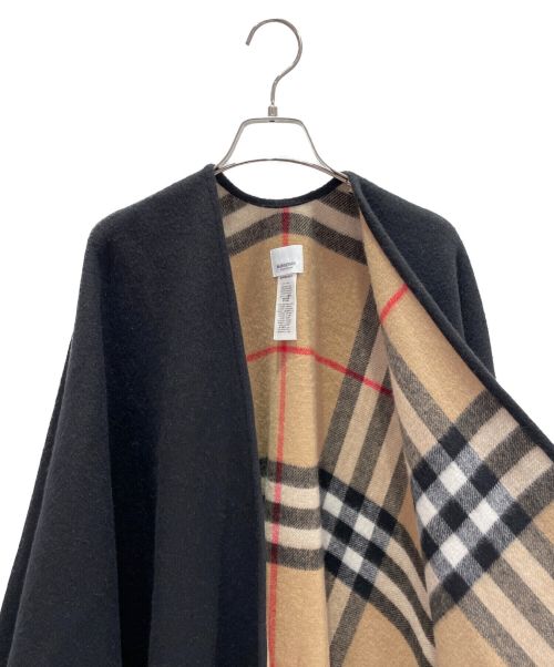 BURBERRY LONDON ENGLAND（バーバリー ロンドン イングランド）BURBERRY LONDON ENGLAND (バーバリー ロンドン イングランド) ウールカシミヤリバーシブルケープ ブラック×ベージュ サイズ:221cm×134cmの古着・服飾アイテム