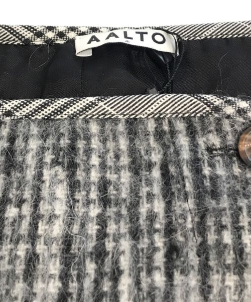 AALTO（アールト）AALTO (アールト) スカート ブラック サイズ:36 未使用品の古着・服飾アイテム