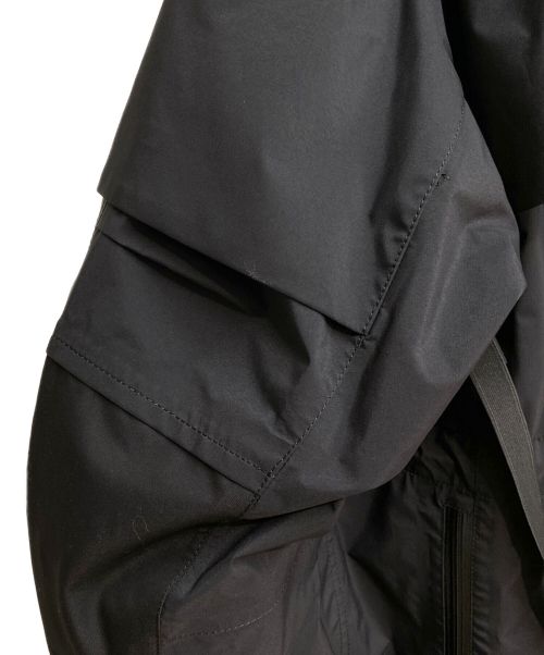 ACRONYM（アクロニウム）ACRONYM × sacai (アクロニウム×サカイ) トレンチコート ブラック サイズ:XLの古着・服飾アイテム