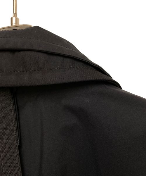 ACRONYM（アクロニウム）ACRONYM × sacai (アクロニウム×サカイ) トレンチコート ブラック サイズ:XLの古着・服飾アイテム