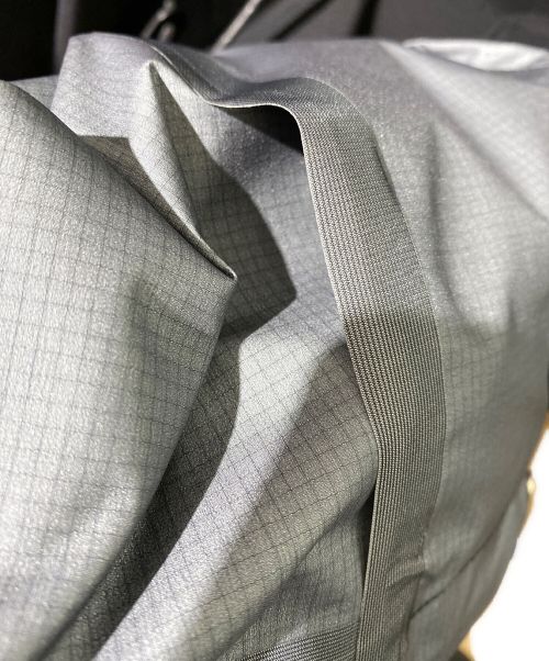 ACRONYM（アクロニウム）ACRONYM × sacai (アクロニウム×サカイ) トレンチコート ブラック サイズ:XLの古着・服飾アイテム