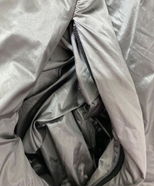 ACRONYM（アクロニウム）ACRONYM (アクロニウム) HD NYLON PRIMALOFT INSULATED JACKET シルバー サイズ:SIZE XLの古着・服飾アイテム