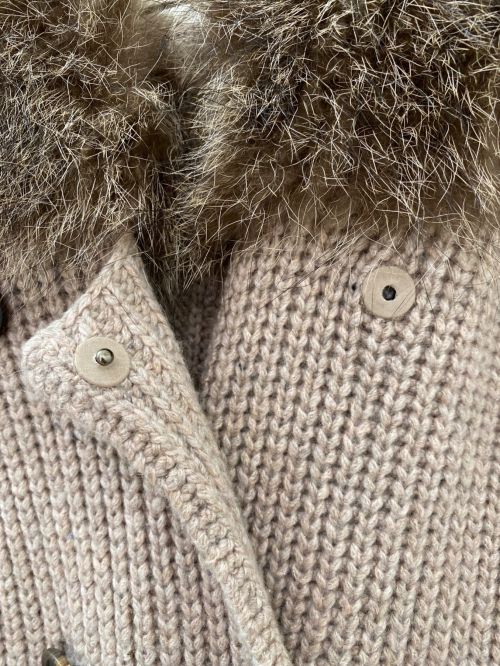BRUNELLO CUCINELLI（ブルネロクチネリ）BRUNELLO CUCINELLI (ブルネロクチネリ) ファーフードカシミヤニットカーディガン ベージュ サイズ:Sの古着・服飾アイテム