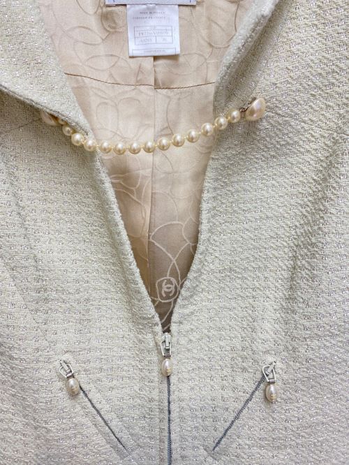 CHANEL（シャネル）CHANEL (シャネル) セットアップスーツ アイボリー サイズ:36の古着・服飾アイテム