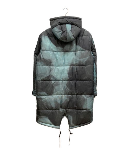FRED PERRY（フレッドペリー）FRED PERRY (フレッドペリー) Camouflage Quilted Parka カモフラージュ キルト パーカ J4587 スカイブルー サイズ:Mの古着・服飾アイテム