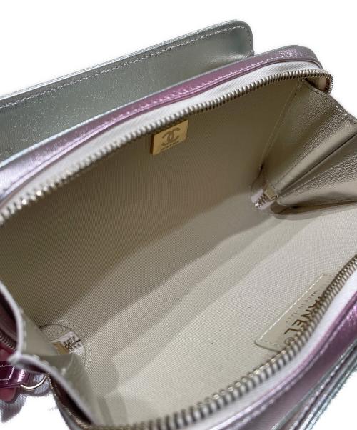 CHANEL（シャネル）CHANEL (シャネル) ミニマトラッセフラップバッグ18 メタリック  ゴールド/ピンク サイズ:18の古着・服飾アイテム
