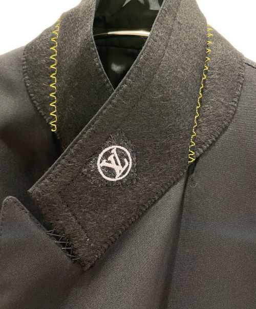 LOUIS VUITTON（ルイ ヴィトン）LOUIS VUITTON (ルイ ヴィトン) タイディテールノースリーブラップブレザー ブラック サイズ:34 未使用品の古着・服飾アイテム