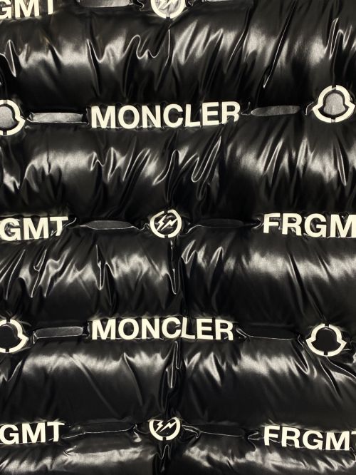 MONCLER（モンクレール）MONCLER (モンクレール) FRAGMENT DESIGN (フラグメント デザイン) MAYCONNE GIUBBOTTO ブラック サイズ:SIZE 3の古着・服飾アイテム