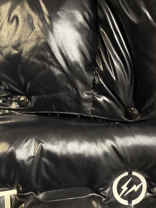 MONCLER（モンクレール）MONCLER (モンクレール) FRAGMENT DESIGN (フラグメント デザイン) MAYCONNE GIUBBOTTO ブラック サイズ:SIZE 3の古着・服飾アイテム