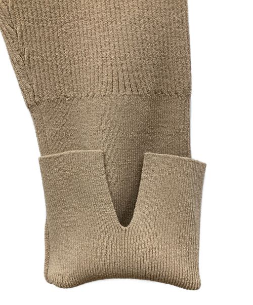 Curensology（カレンソロジー）Curensology (カレンソロジー) オープンバックリブニットプルオーバー ベージュ サイズ:Fの古着・服飾アイテム