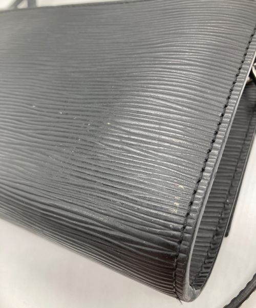 LOUIS VUITTON（ルイ ヴィトン）LOUIS VUITTON (ルイ ヴィトン) エピ・クレリー ショルダーバッグ 	M54537 ブラックの古着・服飾アイテム