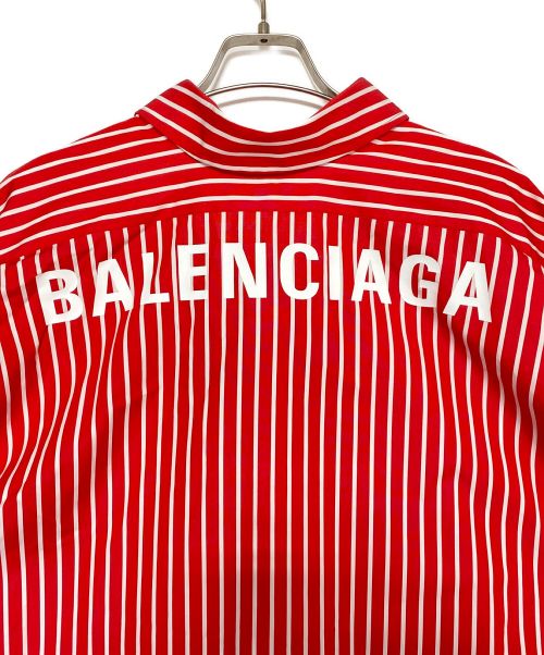 BALENCIAGA（バレンシアガ）BALENCIAGA (バレンシアガ) コクーン スイング ストライプ シャツ レッド サイズ:38の古着・服飾アイテム