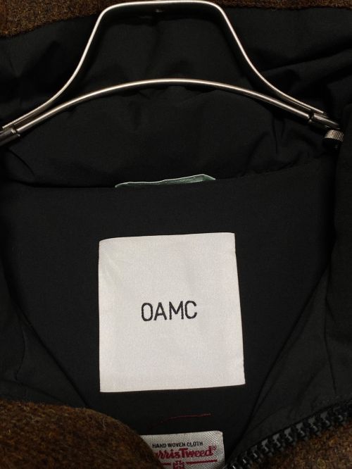 OAMC（オーエーエムシー）OAMC (オーエーエムシー) INFLATE GILET HARRIS TWEED ブラウン サイズ:XS 未使用品の古着・服飾アイテム